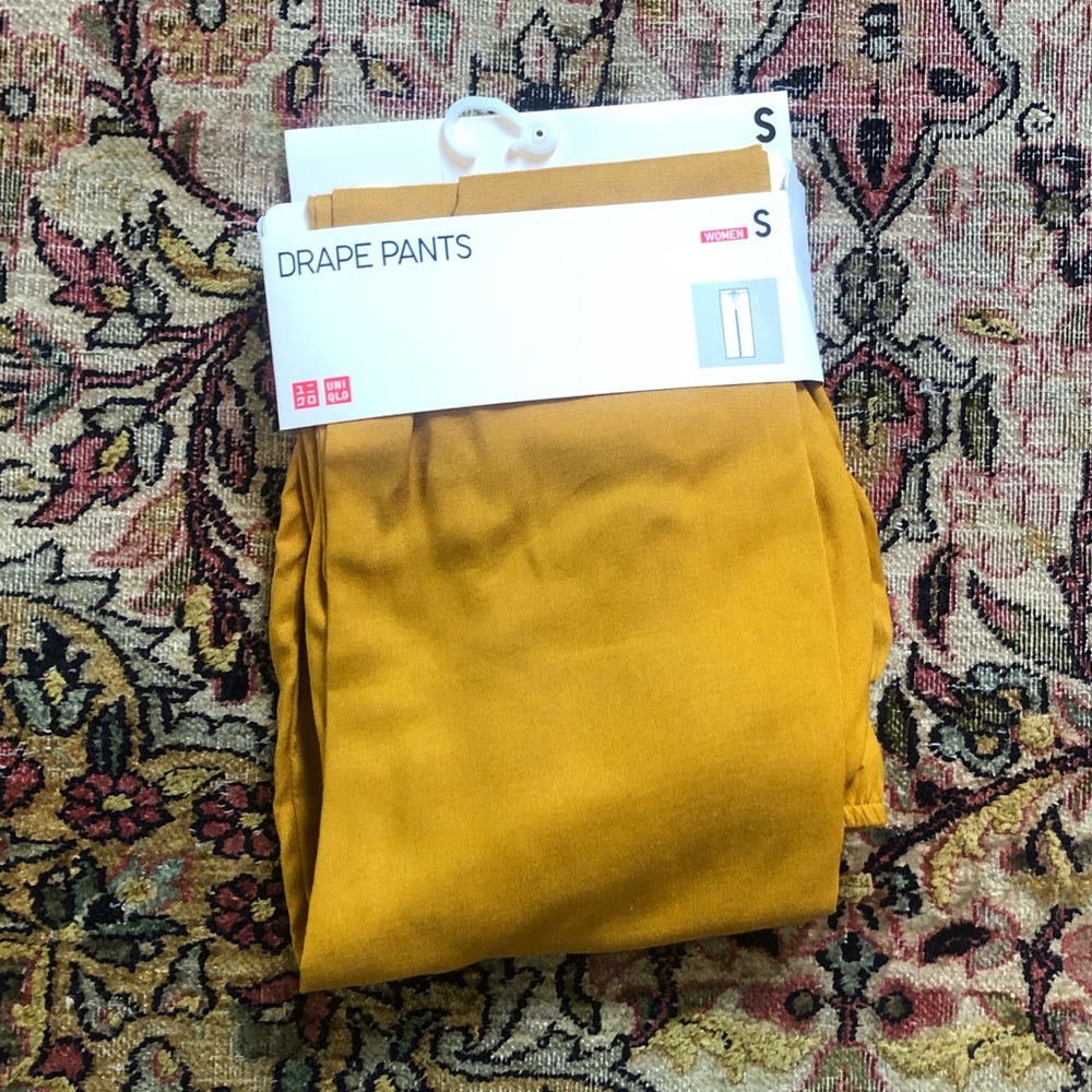 NWT Uniqlo Drape Jogger Pants in mustard